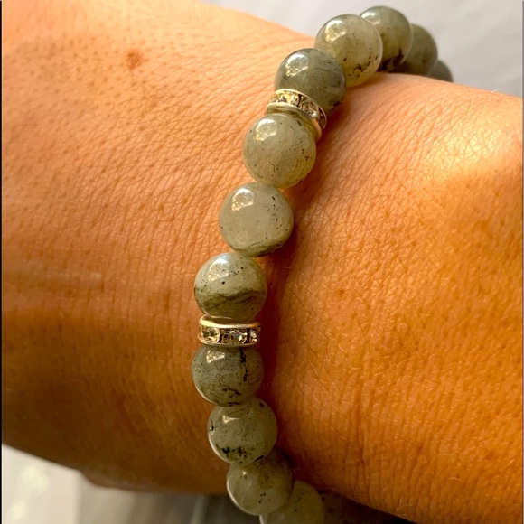 🪬2/$20🪬New✋🏼Made 8mm Natural Flashy⚡️Labradorite Healing Stretch Bracelet - Picture 13 of 15